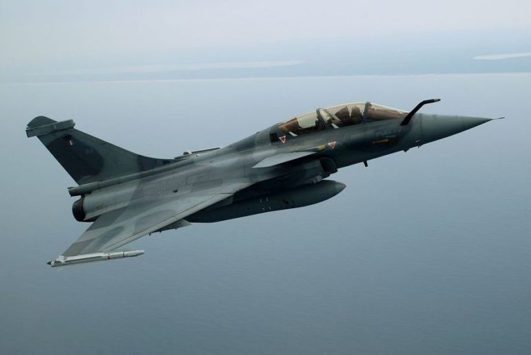 RAFALE : Son Histoire De 1986 à 2000 - RAFALE : The Omnirole Fighter